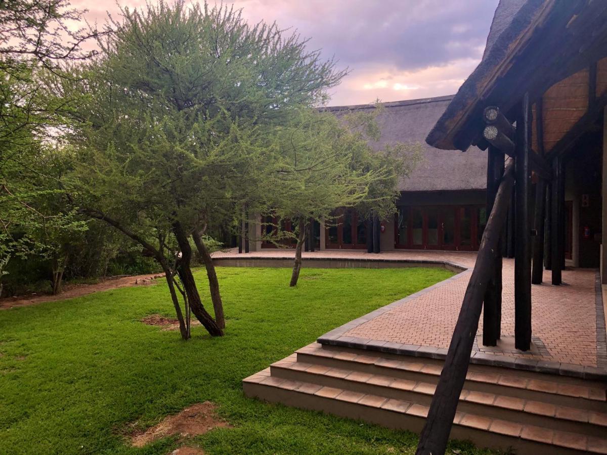 Kgorogoro Lodge Пиланесберг Экстерьер фото